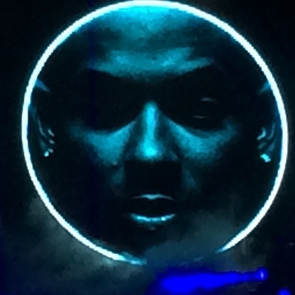 Meet your Posher, Ana - Picture 1 of 1